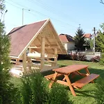 بيت ضيافة Zeleny Dom *