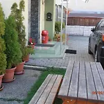 بيت ضيافة Zeleny Dom *