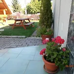 بيت ضيافة Zeleny Dom بايموتْسْ