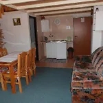 بيت ضيافة Zeleny Dom بايموتْسْ